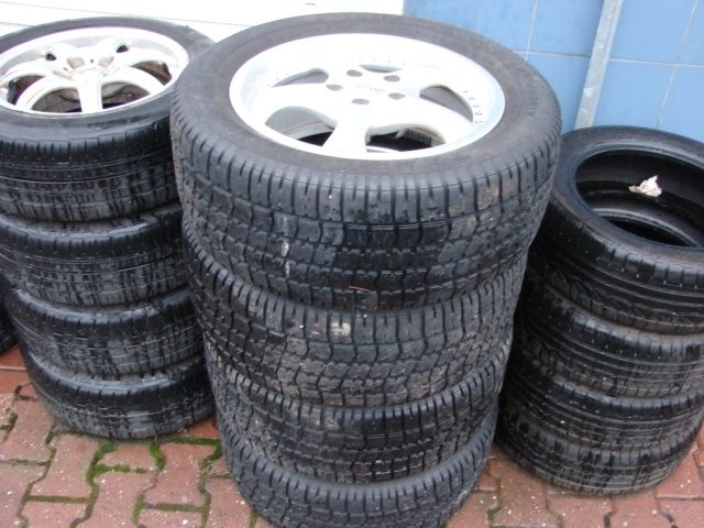 Toyota Rav4-Alu Aluett+pneu Fulda Tramp 255-50-17
